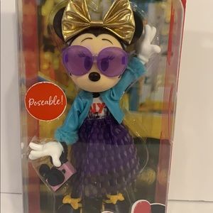 **NEW** Poseable Minnie Mouse Doll